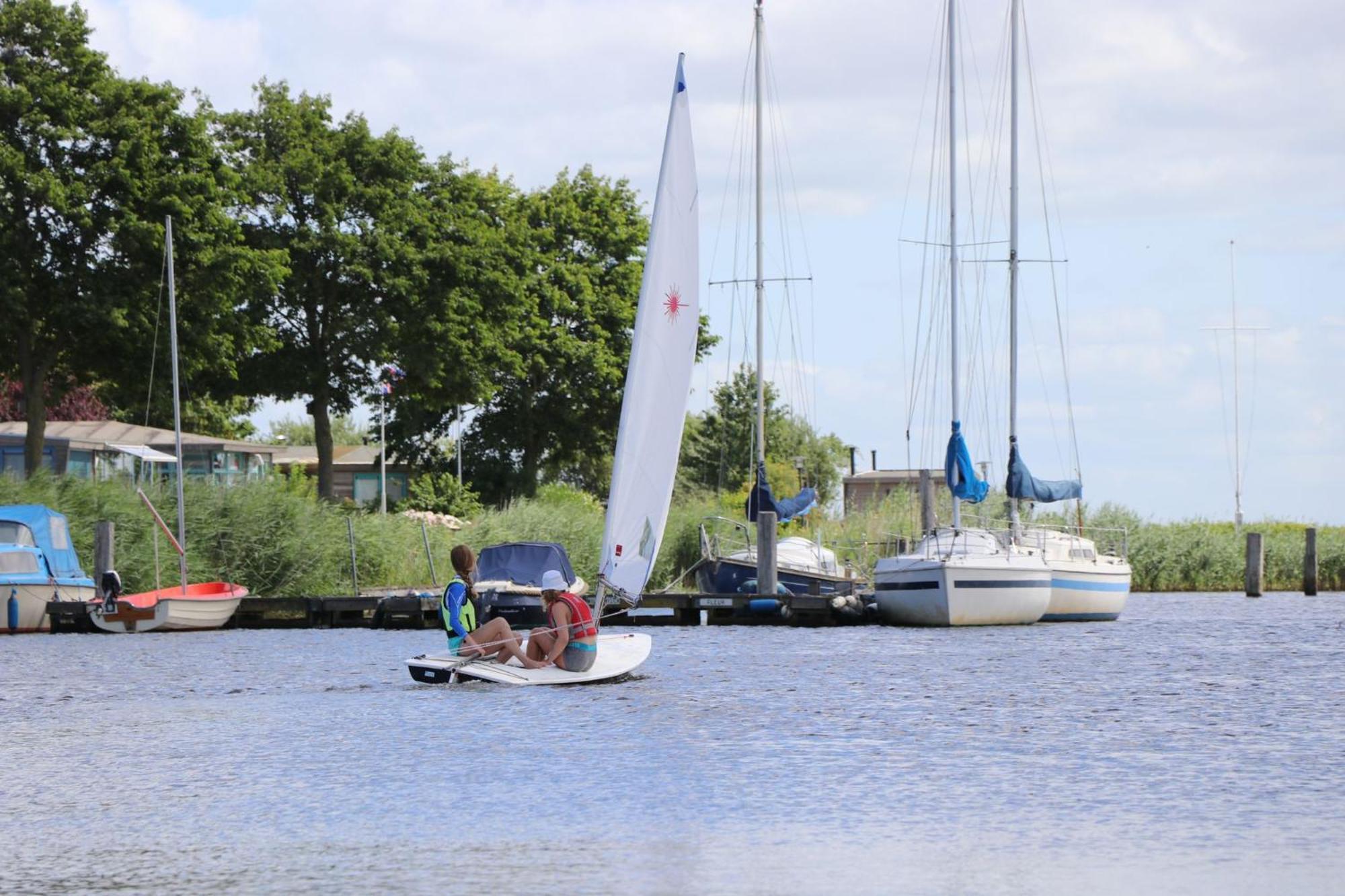 "Heleen" 6 Pers, Lauwersmeer Waterfront, Full Equipped And Modern Anjum Esterno foto